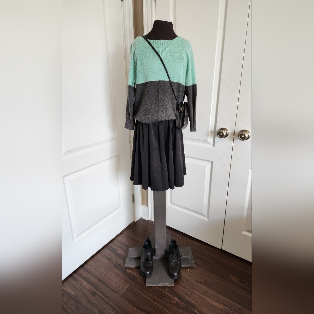 J. Crew Cashmere and Wool Blend Sweater Size Small